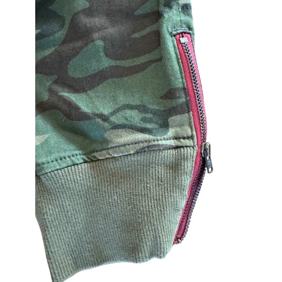 Level 99 Camo Jogger Zipper Pants Women Size 26 Green Camouflage Stretch Slim Fi - Picture 5 of 6